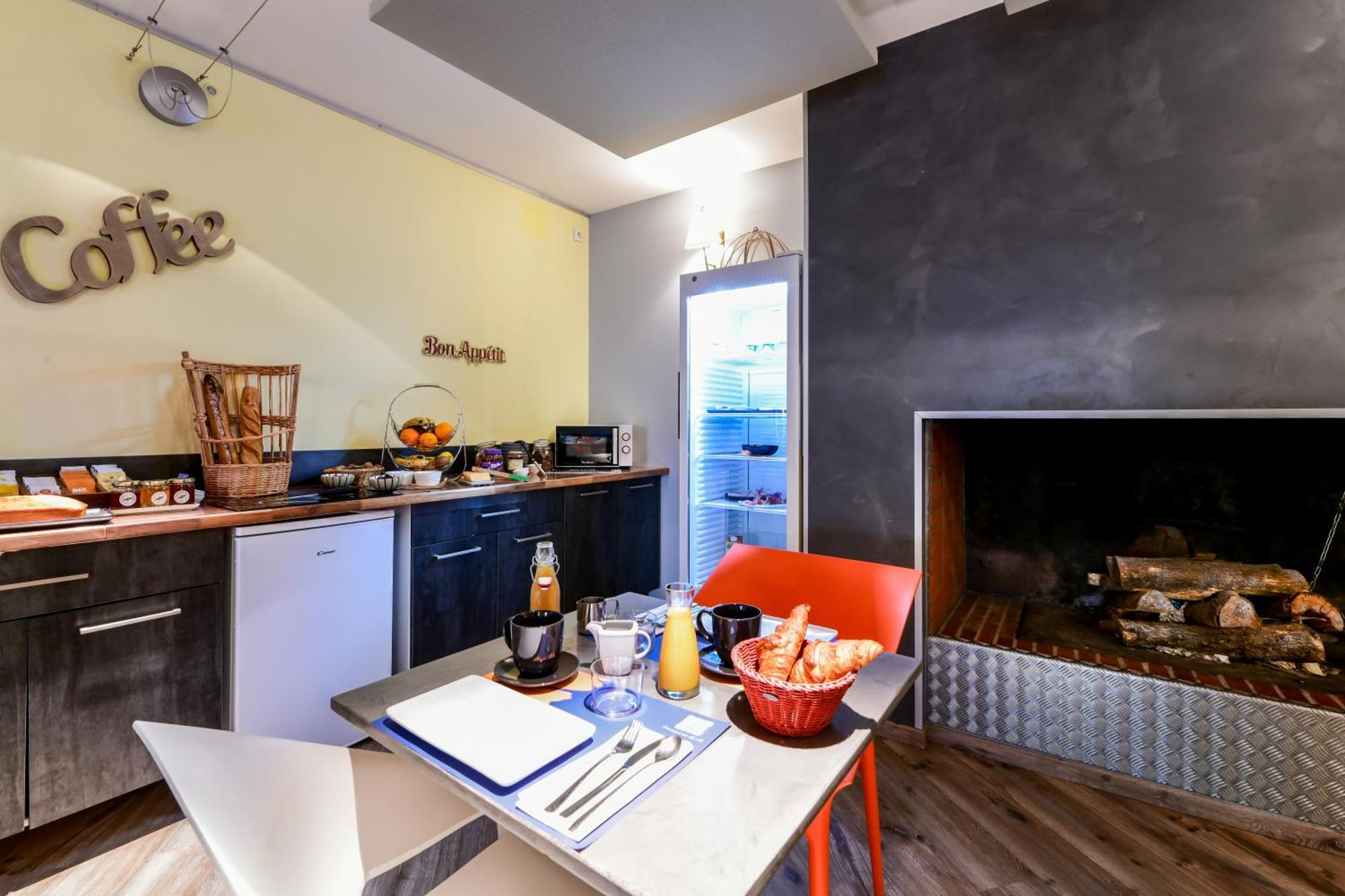Logis Hotel & Restaurant Le Cadet De Gascogne Saint-Justin  Luaran gambar